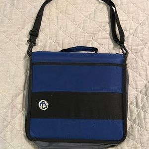 Case-It binder satchel with adjustable straps
